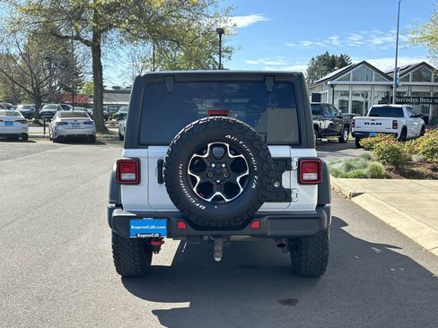 Certified 2023 Jeep Wrangler Unlimited Rubicon w/ Cold Weather Group AWD/4WD image 4