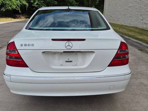 Used 2005 Mercedes-Benz E 500 Sedan image 6