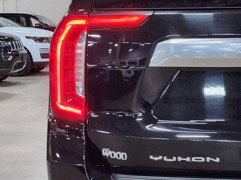 Used 2022 GMC Yukon Denali w/ Denali Premium Package AWD/4WD image 20