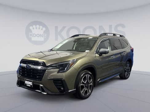 Used 2023 Subaru Ascent Touring AWD/4WD image 1