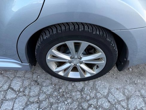 Used 2013 Subaru Legacy 2.5i Premium w/ All-Weather Pkg + Moonroof image 10