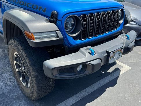 Used 2024 Jeep Wrangler Unlimited Rubicon 4xe AWD/4WD image 16
