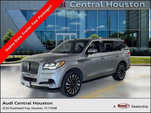 Used 2022 Lincoln Navigator Black Label image 1