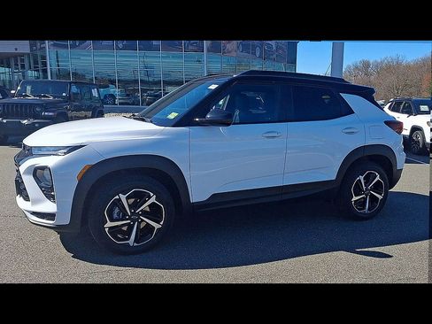 Used 2021 Chevrolet TrailBlazer RS w/ Convenience Package AWD/4WD image 4