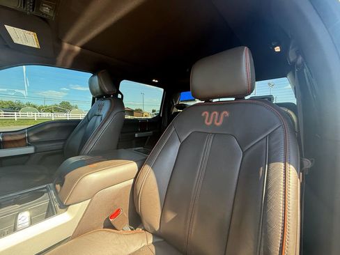 Used 2017 Ford F250 King Ranch w/ King Ranch Ultimate Package AWD/4WD image 12