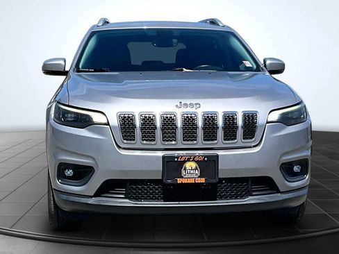 Used 2019 Jeep Cherokee Latitude Plus w/ Comfort/Convenience Group AWD/4WD image 6