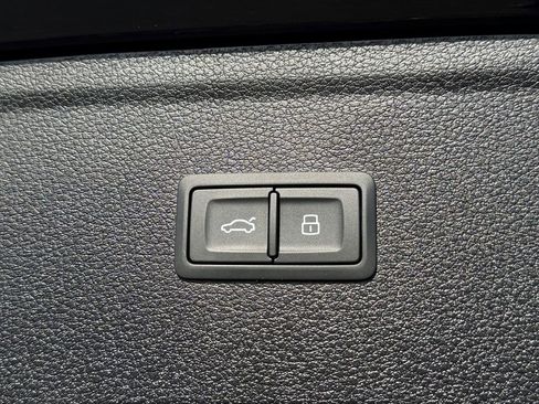 Used 2019 Audi Q5 2.0T Premium Plus AWD/4WD image 21