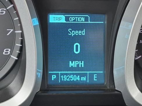 Used 2016 Chevrolet Equinox LT w/ Convenience Package image 2