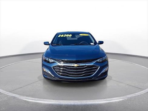 Used 2025 Chevrolet Malibu LS FWD image 3
