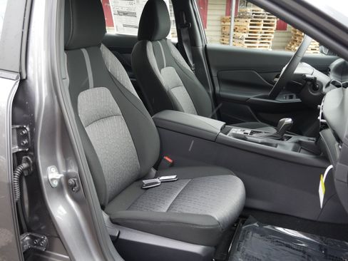 New 2026 Nissan Sentra SV w/ SV Convenience Package image 22