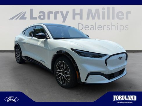 Used 2024 Ford Mustang Mach-E Premium AWD/4WD image 7