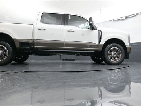 New 2026 Ford F350 King Ranch w/ FX4 Off-Road Package image 31