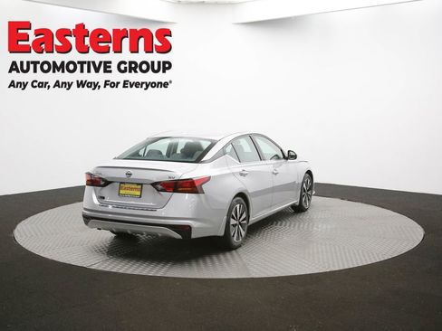 Used 2022 Nissan Altima 2.5 SV image 39