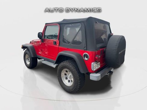 Used 2005 Jeep Wrangler Rubicon image 3
