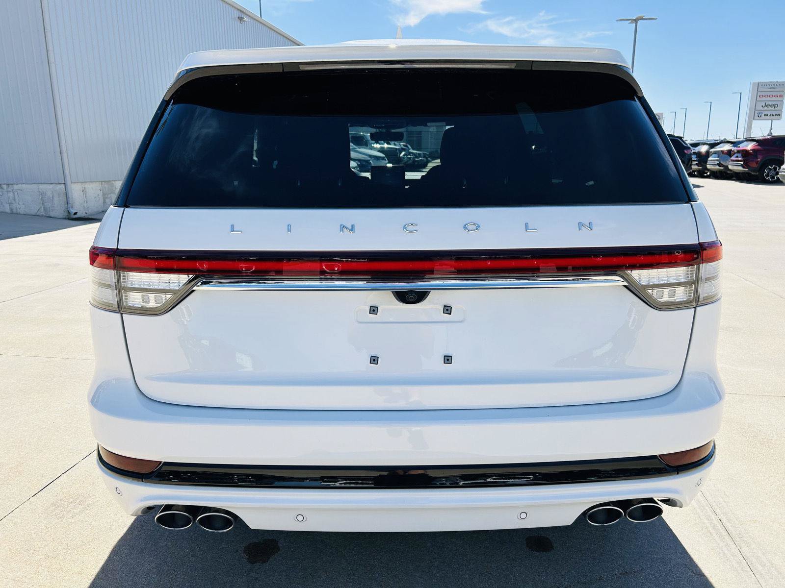 Used 2023 Lincoln Aviator Reserve w/ Equipment Group 201A AWD/4WD image 46