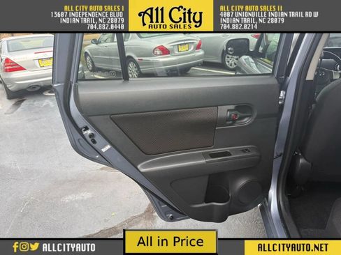 Used 2010 Scion xB Hatchback 4D image 15