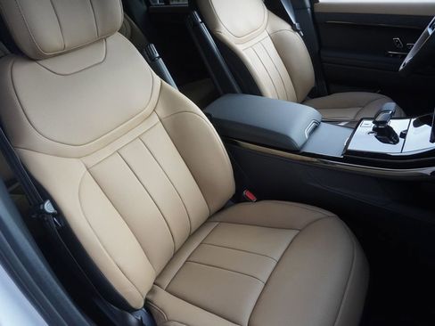 New 2025 Land Rover Range Rover Sport Autobiography image 23