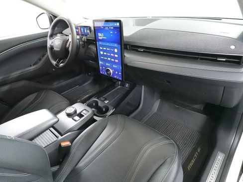 Certified 2021 Ford Mustang Mach-E Premium AWD/4WD image 27