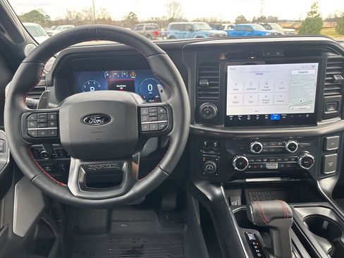 Used 2022 Ford Explorer Limited w/ Equipment Group 301A image 17