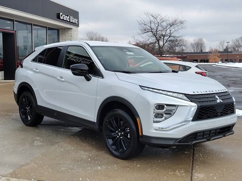 New 2026 Mitsubishi Eclipse Cross LE image 12