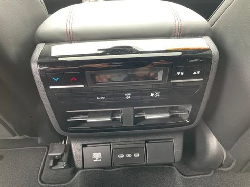 Used 2025 Acura MDX A-Spec AWD/4WD image 33