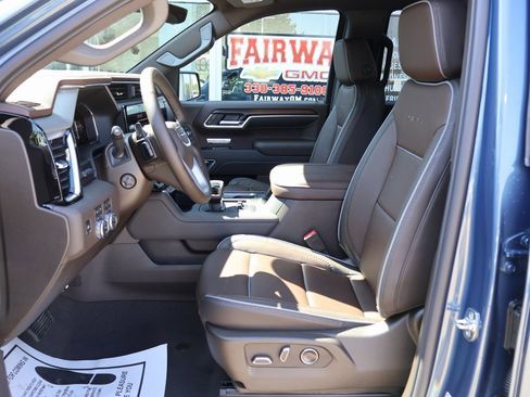 New 2026 GMC Sierra 1500 Denali w/ Denali Reserve Package image 16