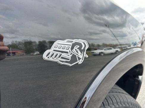 New 2026 RAM 1500 Laramie AWD/4WD image 39