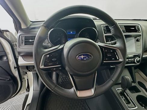 Used 2019 Subaru Outback 2.5i Limited AWD/4WD image 16