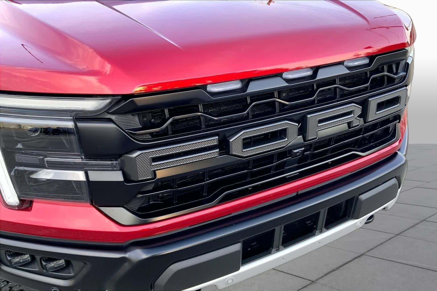 Used 2025 Ford F150 Raptor AWD/4WD image 30