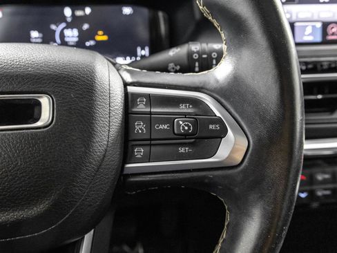 Used 2022 Jeep Compass High Altitude AWD/4WD image 28
