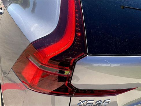 New 2026 Volvo XC60 B5 Ultra w/ Protection Package Premier AWD/4WD image 43