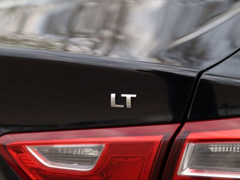 Used 2023 Chevrolet Malibu LT image 32