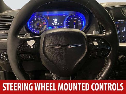 Used 2019 Chrysler 300 S RWD image 10