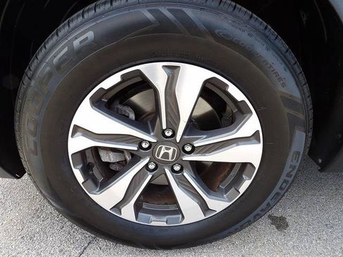 Used 2019 Honda CR-V LX image 9