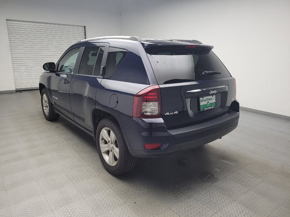 Used 2017 Jeep Compass Latitude AWD/4WD image 5