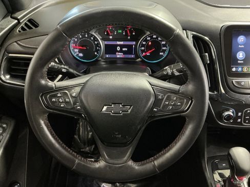 Used 2022 Chevrolet Equinox RS w/ RS Leather Package AWD/4WD image 17