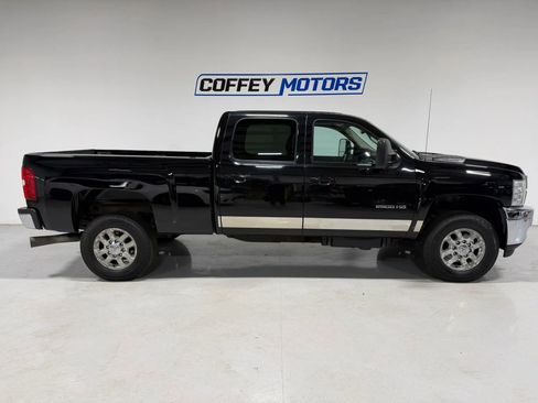 Used 2011 Chevrolet Silverado 2500 LTZ w/ LTZ Plus Package image 7