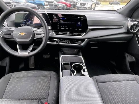 Certified 2025 Chevrolet Equinox LT w/ Safety and Technology Package image 7