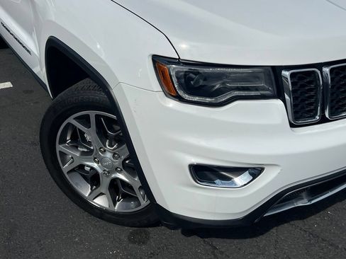 Used 2021 Jeep Grand Cherokee Limited w/ Sun & Sound Group AWD/4WD image 2