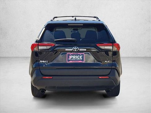 Used 2023 Toyota RAV4 XLE w/ Convenience Package FWD image 7