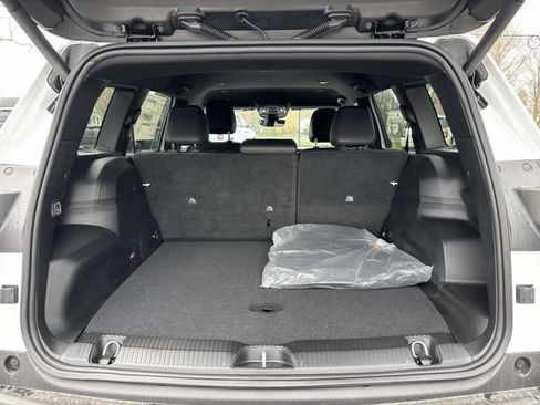 New 2026 Jeep Cherokee Limited AWD/4WD image 33