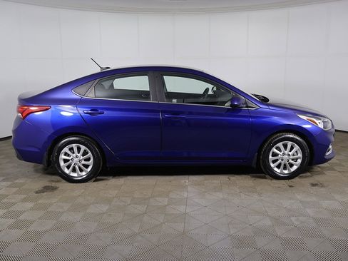 Used 2020 Hyundai Accent SEL image 11