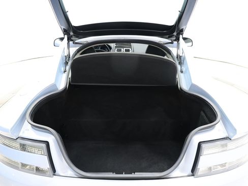 Used 2011 Aston Martin V8 Vantage Coupe RWD image 46