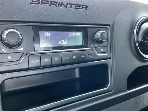 Used 2024 Mercedes-Benz Sprinter 2500 image 30