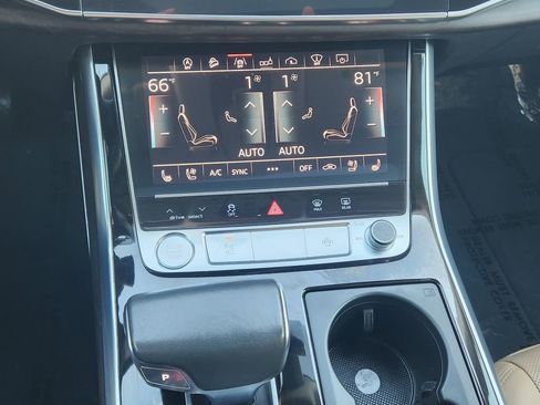 Used 2019 Audi Q8 Prestige w/ Year 1 Package image 23