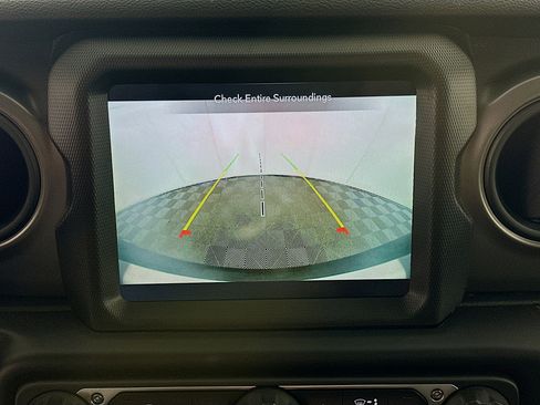 Used 2022 Jeep Wrangler Sport S image 22