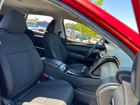 Used 2023 Hyundai Tucson SE FWD image 28