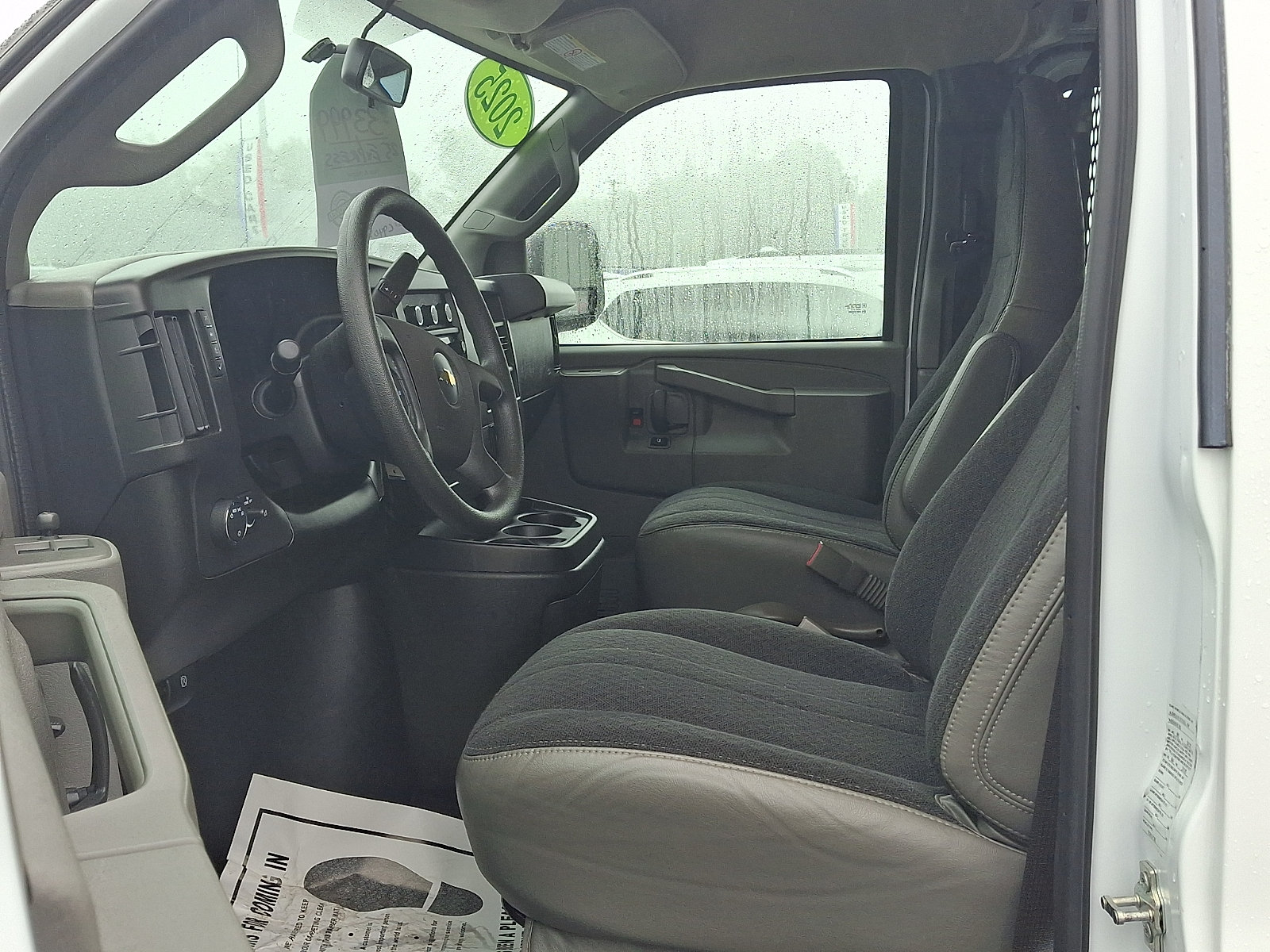 Used 2025 Chevrolet Express 2500 w/ Driver Convenience Package RWD image 9