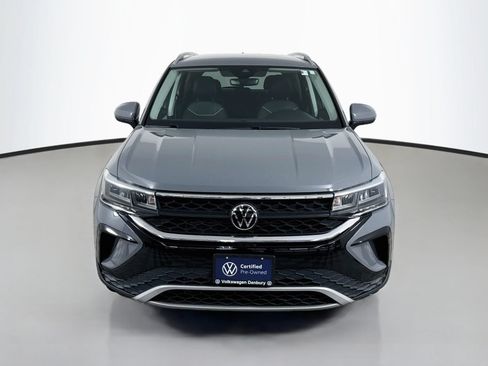 Certified 2023 Volkswagen Taos SE FWD image 6