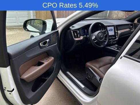 Used 2023 Volvo XC60 B5 Plus w/ Climate Package AWD/4WD image 3